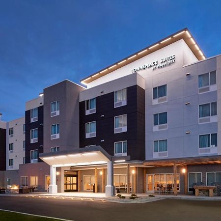 Towneplace Suites By Marriott Grand Rapids Airport Экстерьер фото