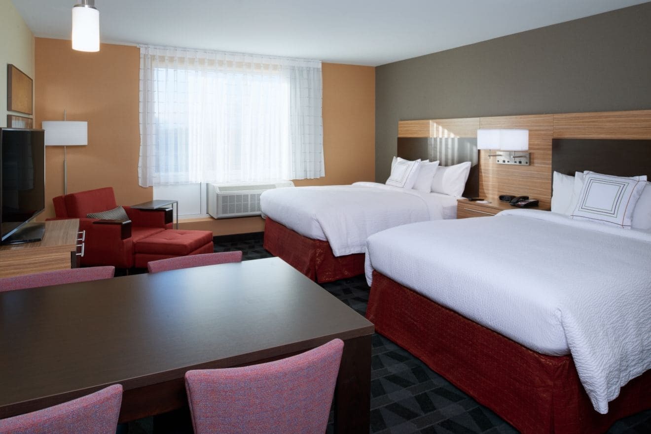 Towneplace Suites By Marriott Grand Rapids Airport Экстерьер фото